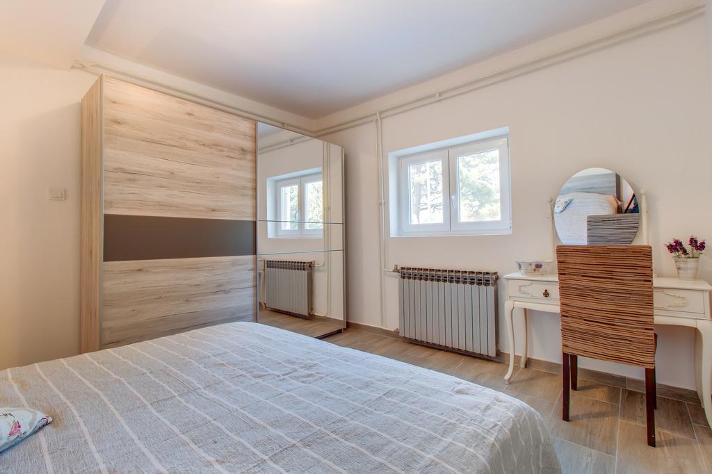 Apartment Senka Mali Lošinj Exterior foto